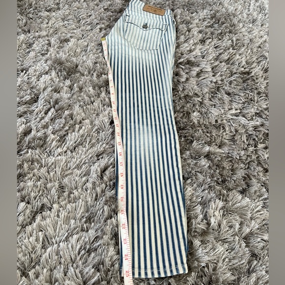 True Religion Serena Super Skinny Jeans. - Picture 13 of 14